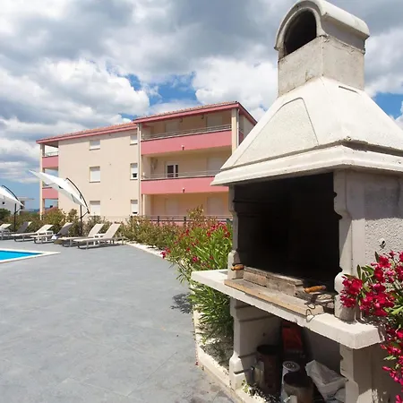 Gorgeous In Okrug Gornji Apartman *