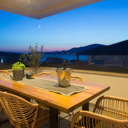 Cozy In Okrug Gornji With Swimming Pool * Trogir
